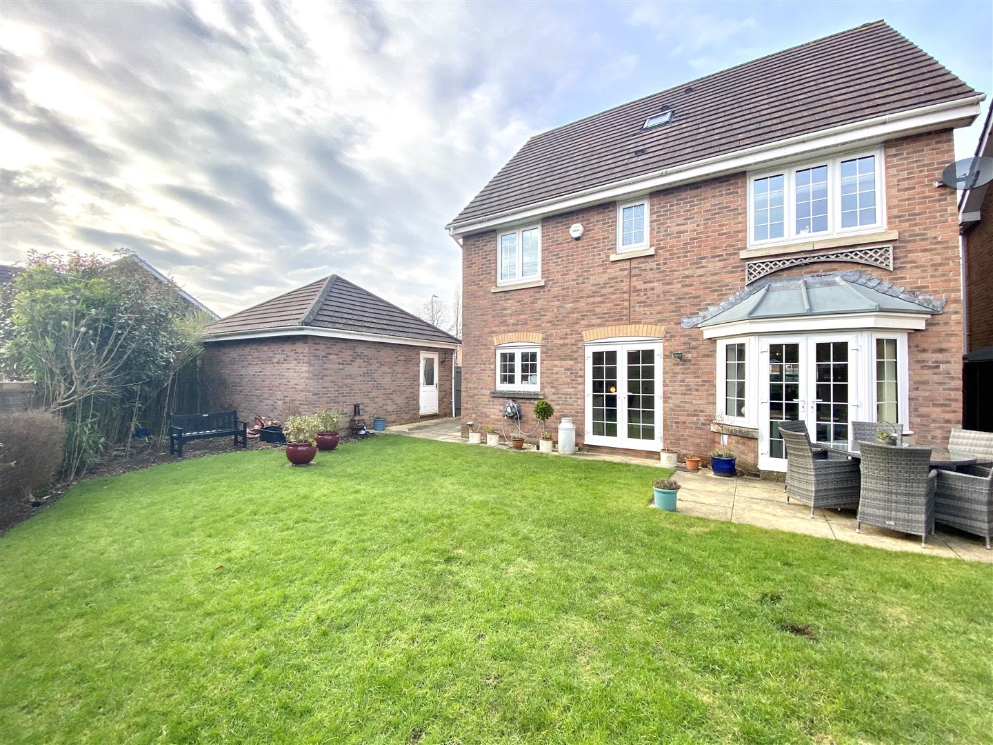 St Lawrence Park, Chepstow Moon & Co